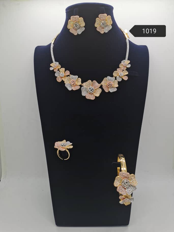 Dotted Jewelry on