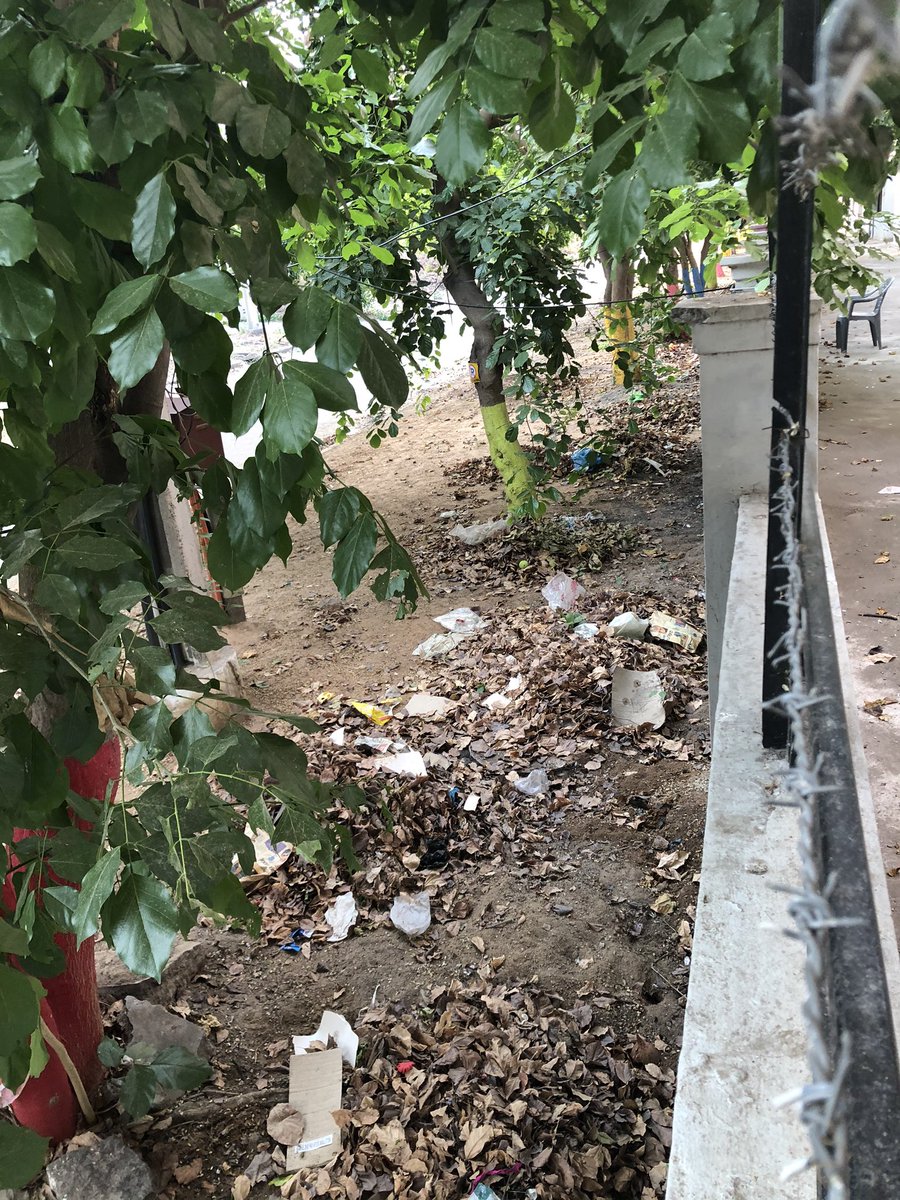 KOMMU007's tweet photo. @MC_Mancherial @Collector_MNCL Sorry for dragging this issue, looks like it’s not fully cleaned and here are the pics I just took https://t.co/xHNzd0lWtE