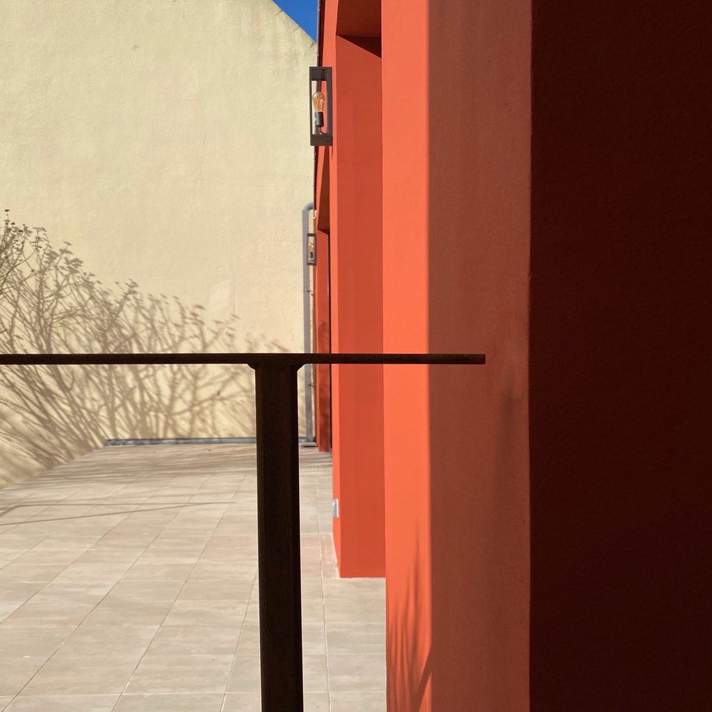 pm4Architecture's tweet photo. Extension d’une maison à #Palaiseau #detail
#RedExt
Chantier 01/2019
#chantier #maison #extension #house #red #beton #terrasse #jardin #garden #zinc #corten #workinprogress #fenêtres
#architecture #architect #architecturephotography #paris #essonne #91 #igers91 #iledefrance https://t.co/9Rie7d0hrJ