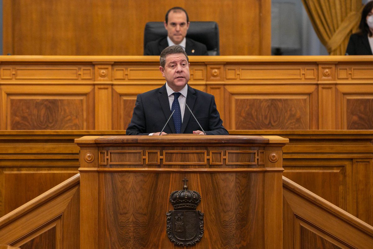 PSOE_Cuenca's tweet image. .@garciapage anuncia una Ley de Reserva Estratégica de Material que afectará a todo el sistema sanitario y social. ‘La vamos a plantear con carácter de urgencia, ha faltado y lo que queremos es que no pase más’ #CLMcontraelCOVID #unidosloparamosantes