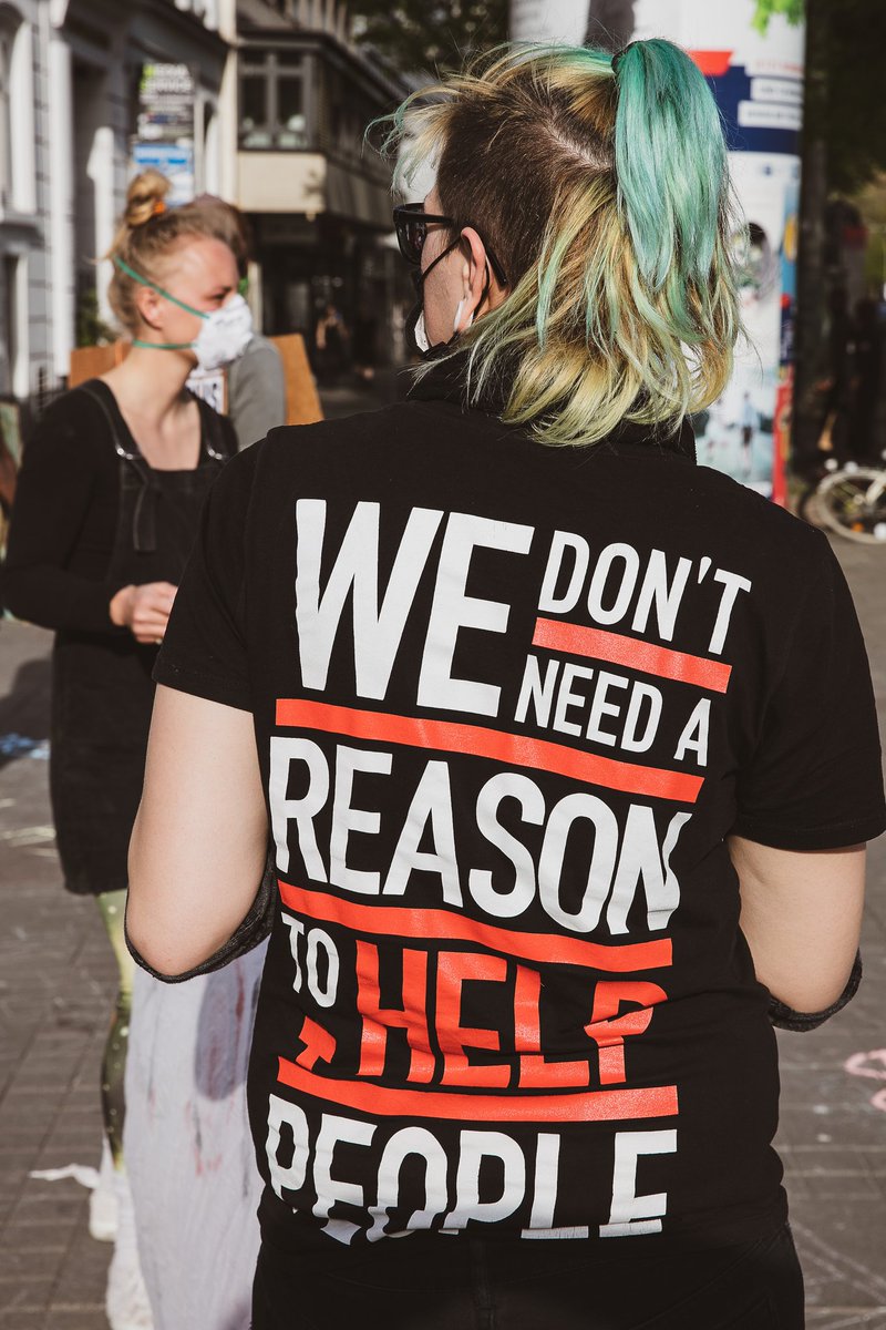 RoshanHami's tweet photo. We don't need a reason to help people.
#moria #Hamburg #seebruecke #COVID__19 https://t.co/bTb0epSVEH
