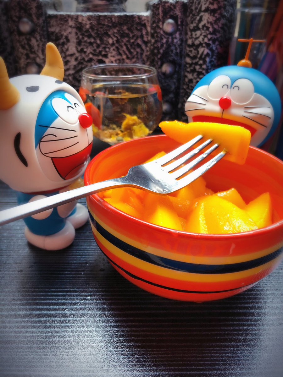 lamp on the table tweet media