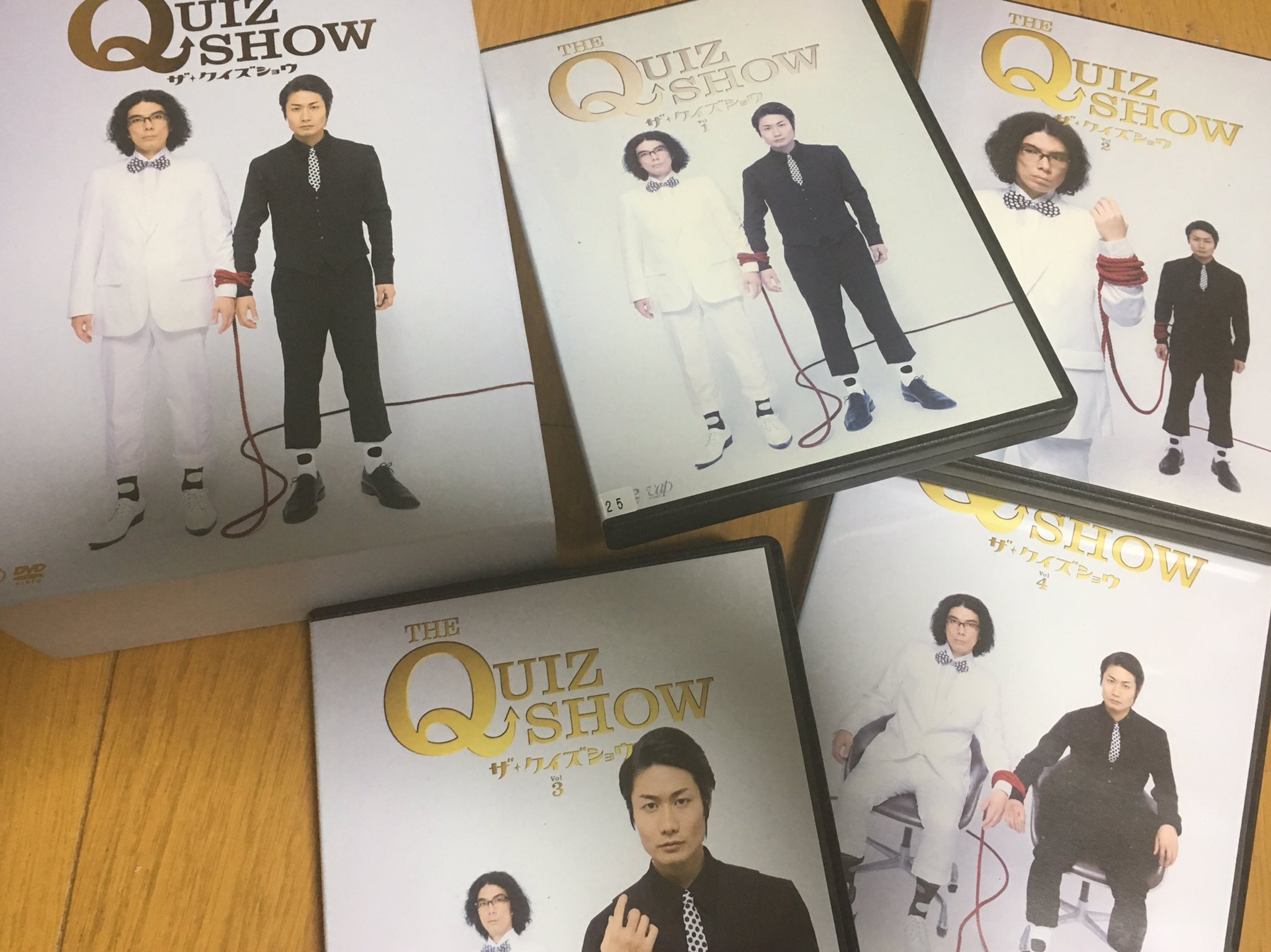 ほっちゃん リーダーの声聞けるよ 好き過ぎてdvdbox買いました 別にdvd持ってるのに でもスペシャルディスクが入って いるので満足です シゲさんと片桐さんの２人だけの 長回し最高です 戸次重幸 片桐仁 ザ クイズショウ T Co Wo6fktfxnb
