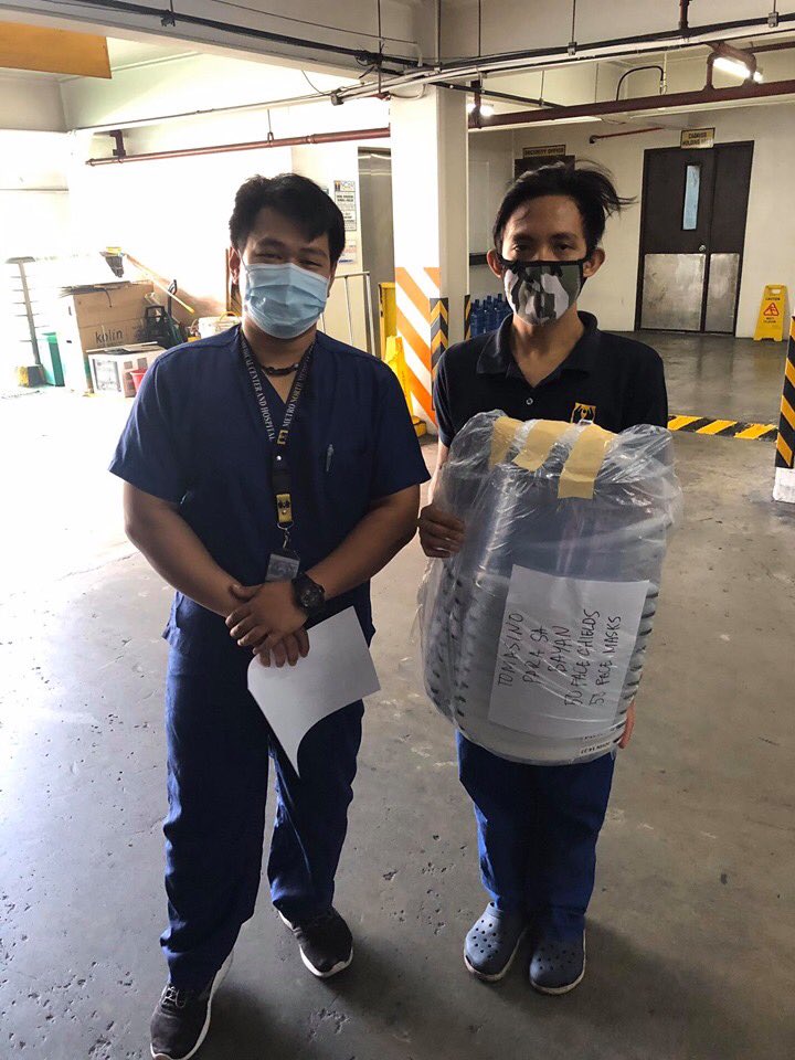 TomasinoPSB's tweet photo. Done with our third batch of delivery!! ☑️☑️☑️

We are extremely grateful for your continuous support and we are happy to share that we were able to help procure PPE sets to more hospitals. #TomasinoParaSaBayan 💛 https://t.co/mdoKSlaMx3