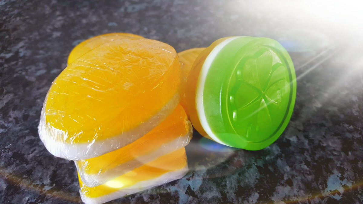 pinkpixiela's tweet photo. @leah_macrae @JudyMurray Well done mrs, good luck. This is my hame made soap &amp; hand sanatiser... want to try some? 🥰 x #newventures #lockdown #hamemade https://t.co/Ui4HlshGTo