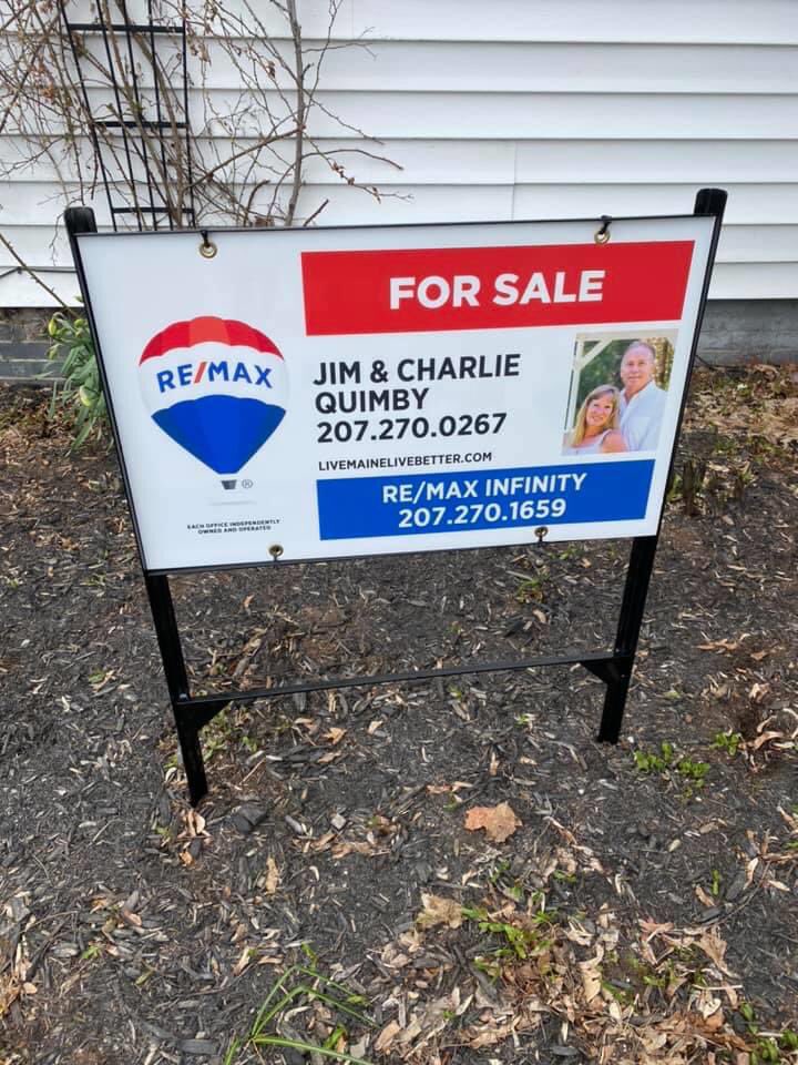 RemaxInfinityME's tweet photo. Get ready to see a lot of these signs throughout the countryside!! 😀
https://t.co/7o9RUTeprq
#TheSignYouWantinYourYard #TheAgentsYouNeed #Remax #MaineRealEstate #RemaxInfinity #sellyeah #livemainelivebetter #improveyourhustle #remaxhustle https://t.co/hCv44oRdsI