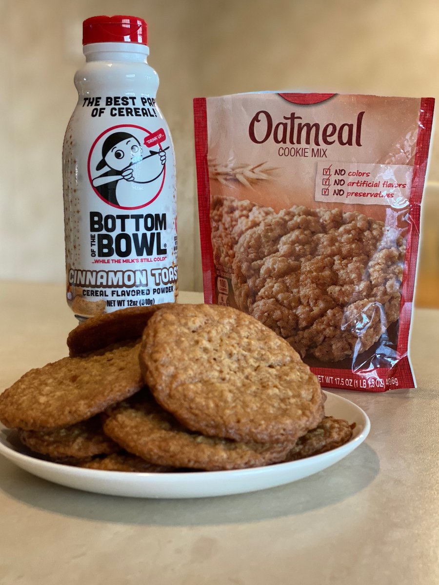 BOTBMILK's tweet photo. Looky, Looky, BOTB Cookies!~!

BOTB Cinnamon Toast Oatmeal cookies...

Another unbelievable creation from the Bottom of the Bowl Nation!
"For the Love of Cereal"

#BOTBNation #BOTB #cookies #bettycrocker #creativecreations #cereal #fortheloveofcereal https://t.co/ypQBHCKNtM