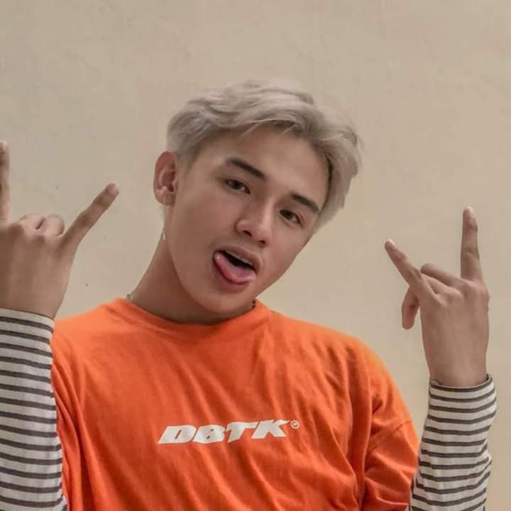 vey173's tweet photo. @_Awrabriguelaa @_loonieVersal Feng Shui               Feng Shutangina! https://t.co/2Xkf7YAZcQ