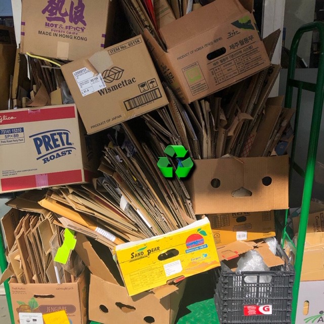recycles_west's tweet photo. Paper mills continue need valuable clean #cardboard to produce new boxes and tissue. Please do your part: break down boxes and keep them out of trash! #recyclingmatters  #cardboard @corrugatedpkg @RECYPartnership #westhartfordrecycles @WHPublicWorks @MattHartTM @TownofWestHrtfd https://t.co/HYsLPhFcKC