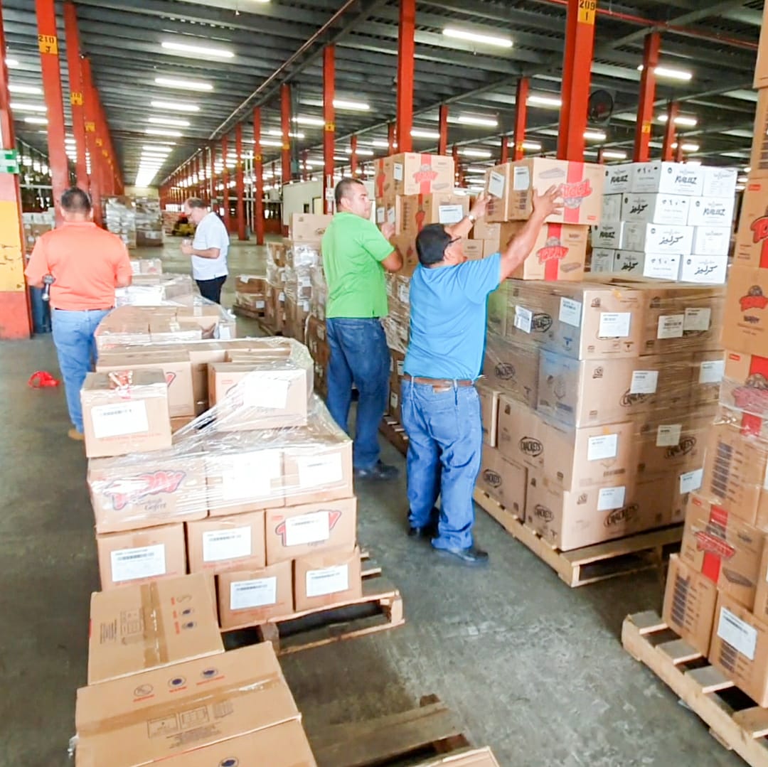 Resulta inconcebible que se obive de la mesa económica/laboral la <a href="/zolicol/">Zona Libre de Colón 🇵🇦</a> que aporta por año al Estado $15 millones, genera +de 20 mil plazas de trabajo e invierte $millones en obras sociales para Colón y todo #Panama <a href="/NitoCortizo/">Nito Cortizo</a> <a href="/rmartinezdlg/">Ramón Martínez</a> @DanielRojas_AU <a href="/CCIYAP/">Cámara de Comercio, Industrias y Agricultura</a> <a href="/TReporta/">Telemetro Reporta</a>