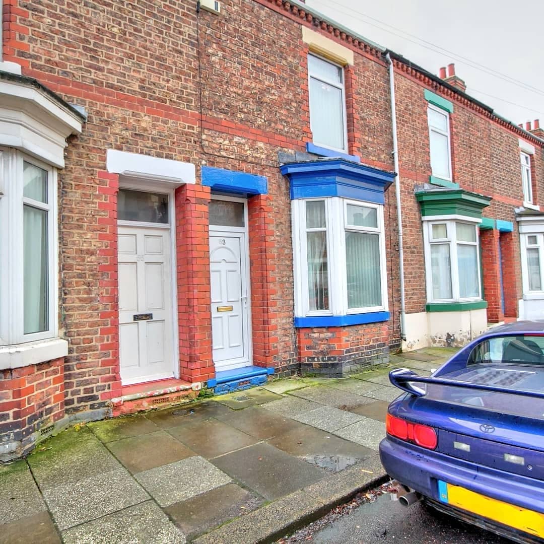 🔥 INVESTMENT OPPORTUNITY 🔥

Check out these Thornaby properties for sale. Both simple chain free sales.

Havelock Road £45,000
Langley Avenue £50,000

Visit gr-estates.co.uk for further details or 
☎️ 01642 378022

#grestates #teesside #estateagents #investmentproperty