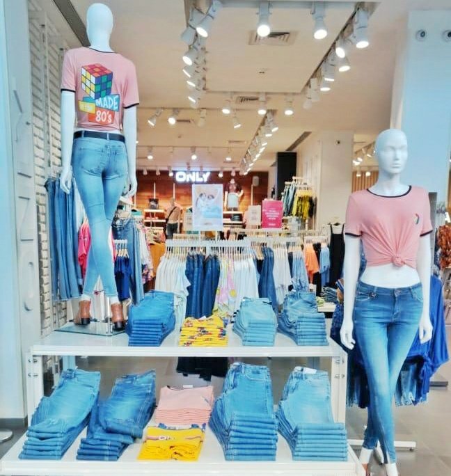 OnlyIndia's tweet photo. Goa, we know you missed us too! 🏝
We are ready for you, our Panjim store is now open!
We have taken all the necessary safety measures to welcome you.
Swipe right to know more.
#ONLYIndia #BackInGoa https://t.co/Oa3BMdYoEU