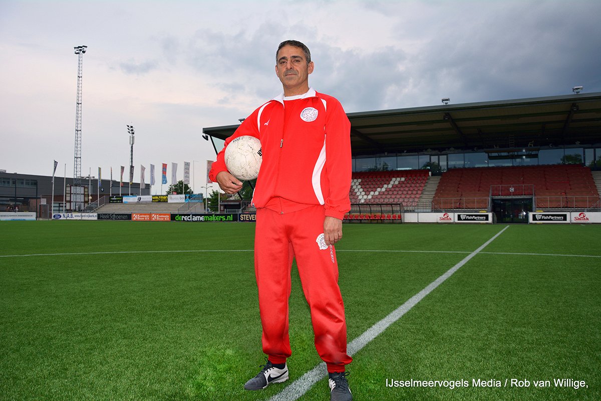 Ibrahim Evre nieuwe trainer Sparta Nijkerk O23 dlvr.it/RVtj6H