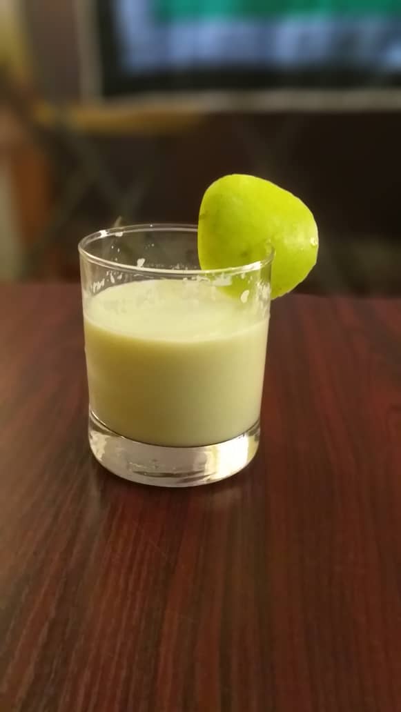 kikie__k's tweet photo. Made some weight loss Apple smoothies Today.🍏 https://t.co/Ywn2eHcD4X