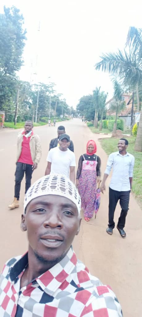 DiehardsBobi's tweet photo. As well wishers are checking on their beloved 1 #HonZAAKE, Some of #BOBIDIEHARDS Family/Members yesterday and today took a visit and check the condition of their beloved one.
#Quickrecovery.
#honZAAKEFRANCIS. https://t.co/ZSNVt24Qji