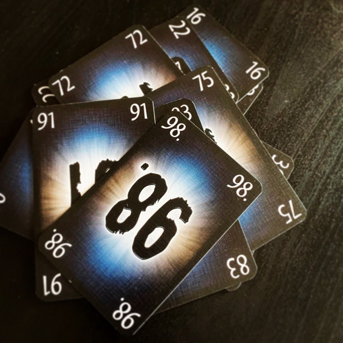 infomoufitxa's tweet photo. THE MIND o com entrenar la ment! 🧠✨ Hem arribat al nivell 12 amb una vida! 👌🏼
#themind #mercurioediciones #unasolamente #boardgame #boardgameaddict #hoyjugamos #boardgamegeek #play #yomequedoencasa #numbers #quedateencasa #jocdecartes #johemquedoacasa #jocdetaula #moufitxa https://t.co/kgEFWRzKzk