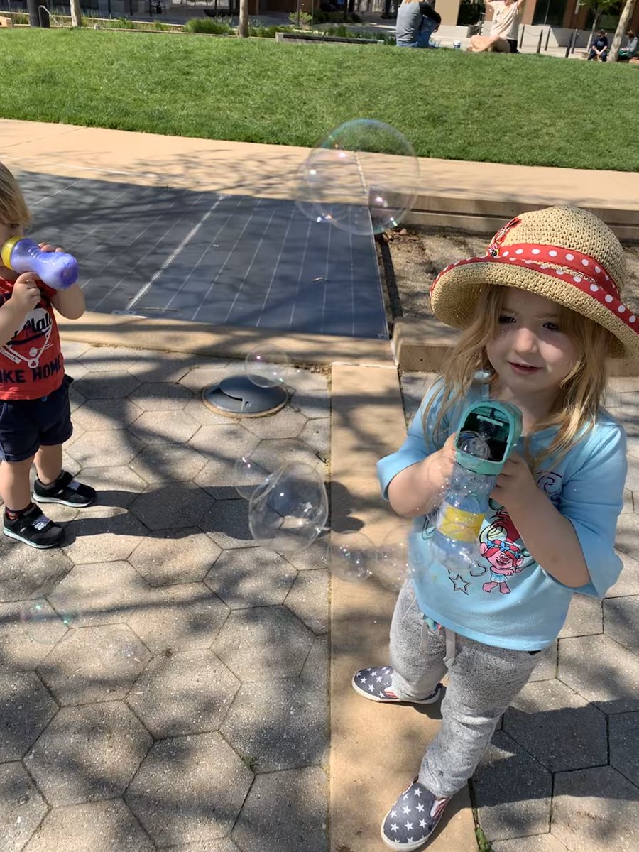 _Lauren_Morris's tweet image. 3 miles
Bubbles
Sugar Mama cupcakes! 
#PerfectWalk