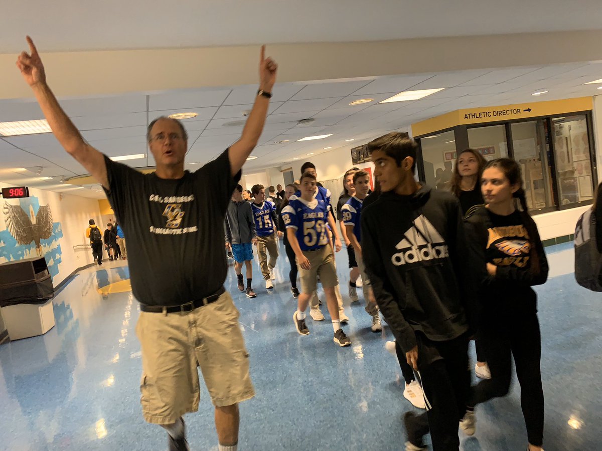 SandburgHS's tweet photo. Who wouldn’t want to join this team?! 

We are now accepting applications for our next Division Chair of Social Studies, World Language, and Art... click the link for details. 
#YourFutureIsCalling 
#EliteDaily 
#D230Proud 

https://t.co/m5KRUCL4UA https://t.co/mrDMH7j8Xy