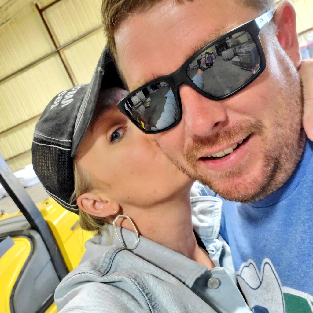 Working with Dad (<a href="/txgrainfarmer/">Chad Wetzel</a>) at the seed warehouse... #familyfarming #growstrong #axisseed