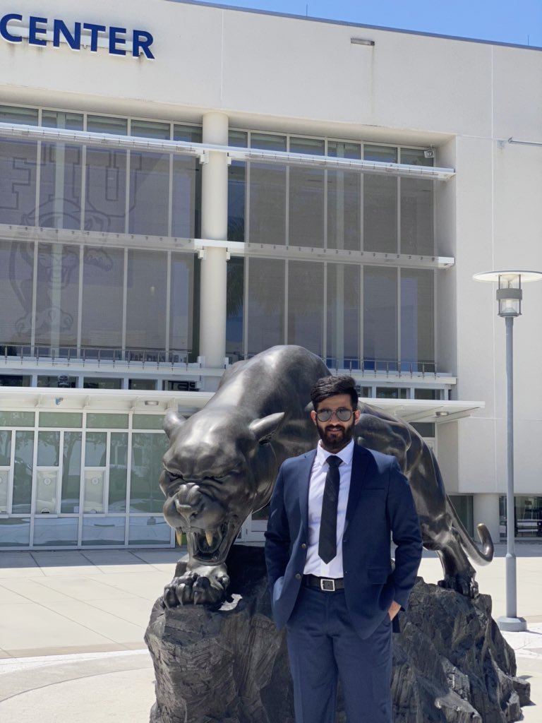 الحمدلله دائماً و ابداً،

تم بحمدالله تخريجي من جامعة : 
Florida International University 
وحصولي على درجة البكالوريوس
تخصص هندسة ميكانيكة
سائلاً المولى التوفيق لي ولكم 🎓