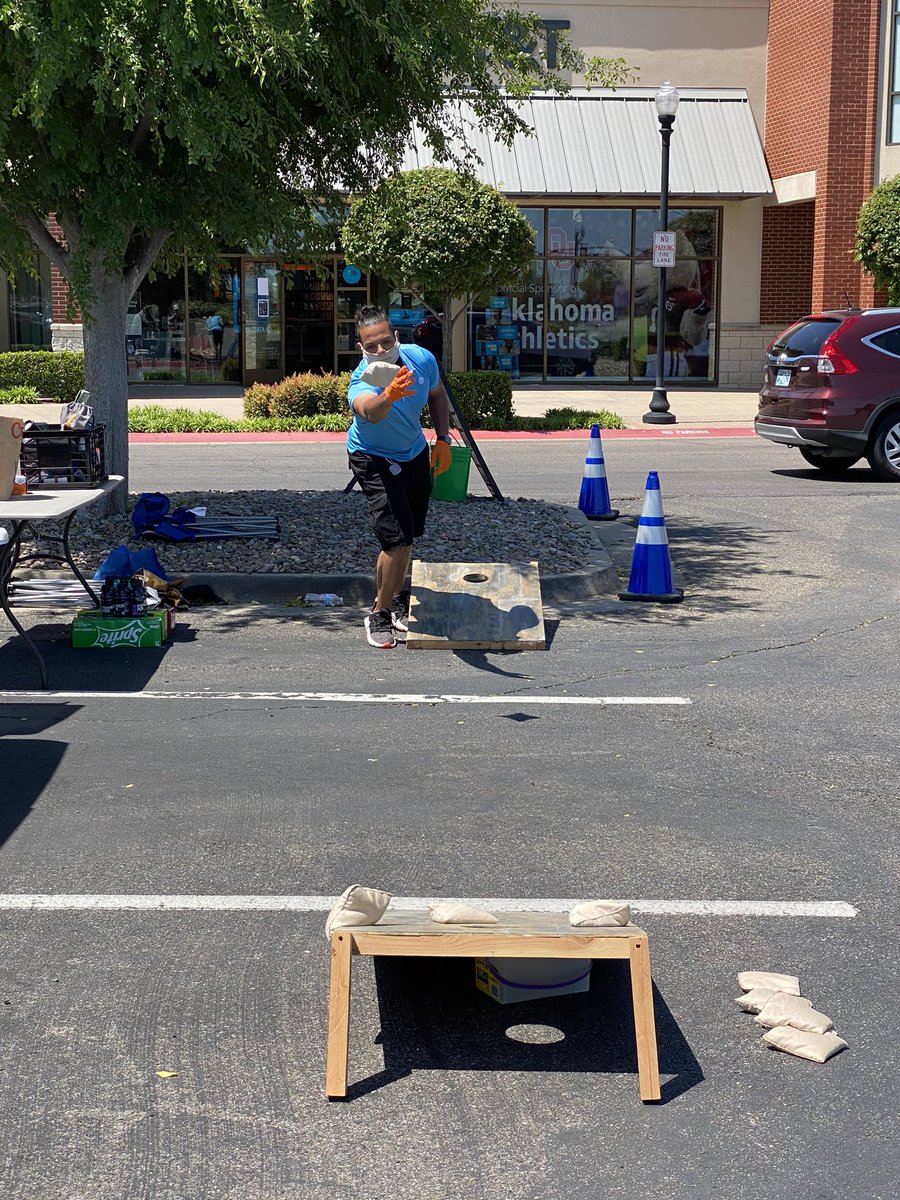 Welcome to the Tailgate! Come see us at our University Town Center AT&amp;T and see what we can do for you! <a href="/KAMOkonnects/">𝐾𝐴𝑀𝑂</a> @melphillipsOK <a href="/KileyPollard85/">Kiley Pollard</a> <a href="/jeffreyfroelker/">Jeffrey Froelker</a>