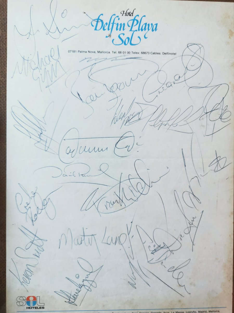 GraneyDave's tweet photo. @SkyBluesExtra My dad's friend bumped into the squad on their jollies https://t.co/zy1eFCI0fr