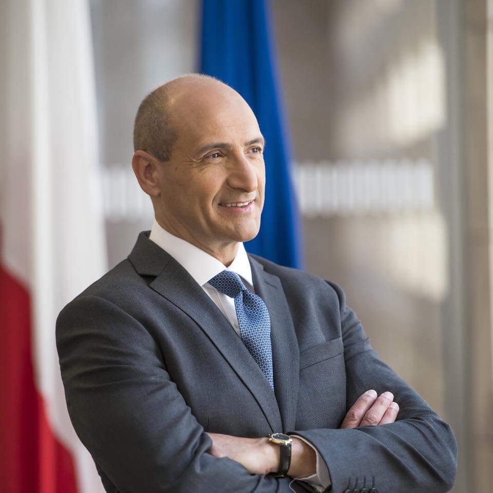 GOOD NEWS ALERT:

The island nation of Malta has announced that when a vaccine for #COVID19 becomes available, it will be provided for free for the entire population.

The country's Health Minister <a href="/ChrisFearne/">Chris Fearne</a> made the announcement today.

#Leadership