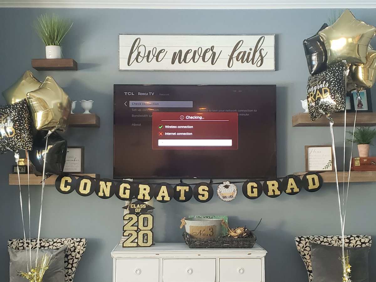 tyungmann1's tweet photo. I'm supposed to be graduating right now. #thanksspectrum #Spectrum #UCFGrad #UCF https://t.co/X7mJzMJge2