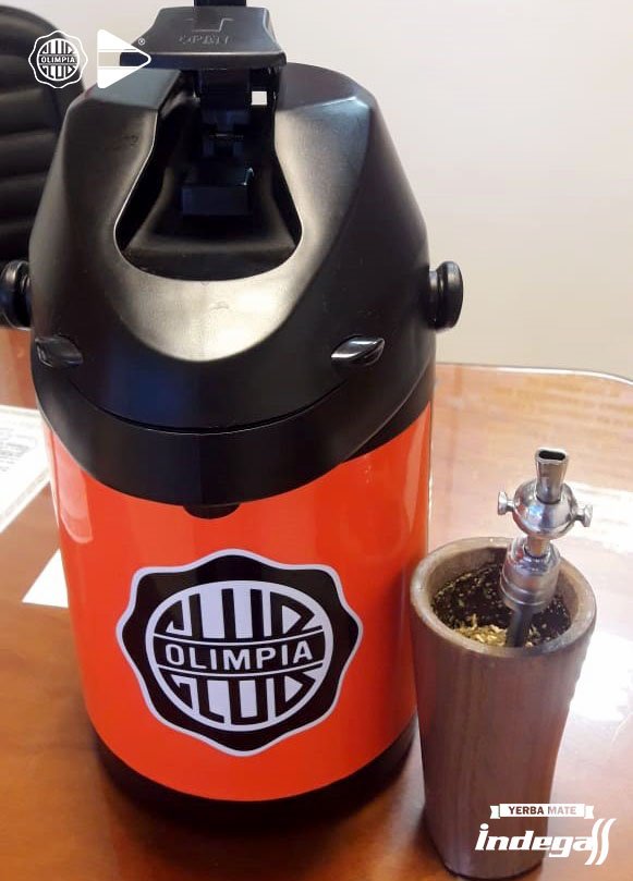 OlimpiaMedia's tweet photo. ¡JUGUEMOS! 😁🥳

¿De quién crees que es éste termo? ¿Quién lo utiliza en su día a día para el ritual del tereré? ⚪🖤⚪

#QuedateEnCasa 🇵🇾 https://t.co/QMPVD836r5