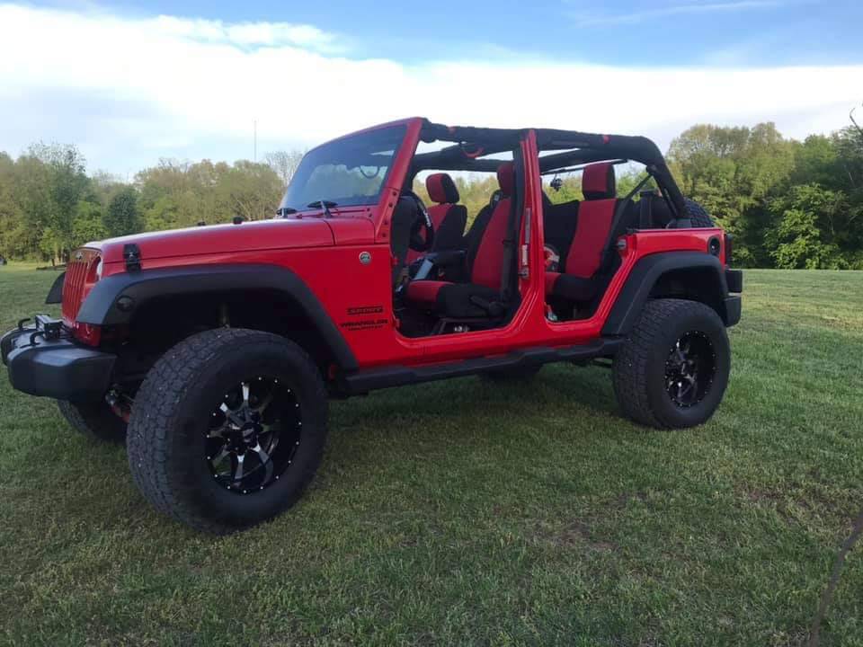 Topless Saturday!  It's supposed to be nice day today, a good day for a ride!   Let's see all those summer ready topless 618 Jeeps! ✌✌  Photo Credit : 📷 Aaron Johnson