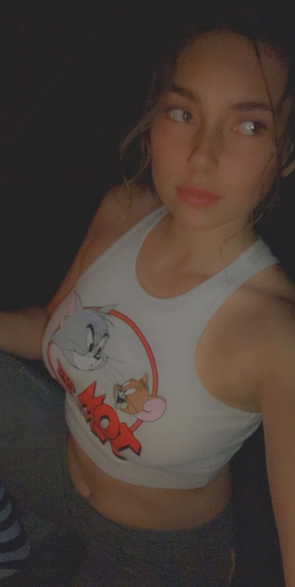 Mathilde_luvU's tweet photo. RT + Follow = Nude en DM 🥵💦😈🍑 https://t.co/hNpqcc1KrI