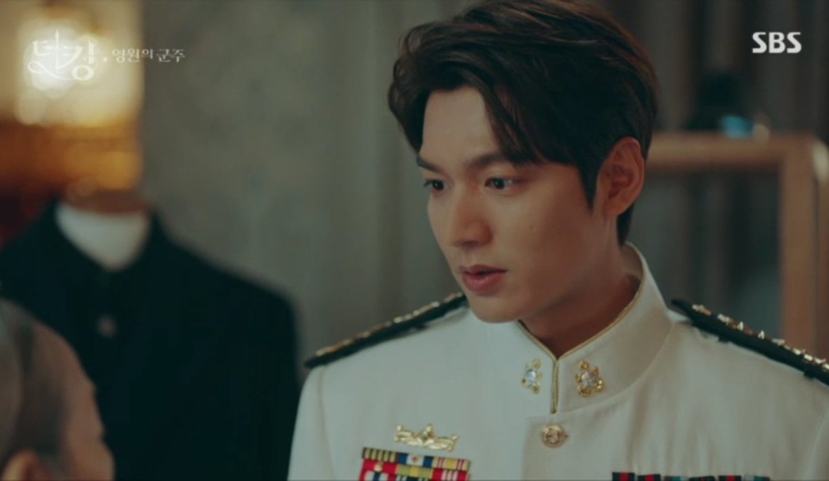 LeeMinHo's handsomeness is unmatched! He is gorgeous!  #TheKingEternalMonarch