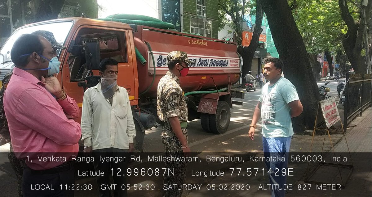 GBAChiefComm's tweet photo. Rs 51,700 in fines was collected from those not covering their mouth &amp; noses mandatorily to stop the spread of #COVID19.

ಪಾಲಿಕೆ ವ್ಯಾಪ್ತಿಯಲ್ಲಿ ಮಾ��್ಕ್‌ ಧರಿಸದೇ ಓಡಾಡುತ್ತಿದ್ದವರಿಂದ ಒಟ್ಟು ರೂ. 51,700 ದಂಡವನ್ನು ಮಾರ್ಷಲ್ ಗಳು ವಸೂಲು ‌ಮಾಡಿರುತ್ತಾರೆ. ನಿಯಮಗಳನ್ನು ಉಲ್ಲಂಘಿಸ ಬೇಡಿ, ಸುರಕ್ಷತೆಗೆ ಸಹಕರಿಸಿ. https://t.co/6fIaAy4ONw