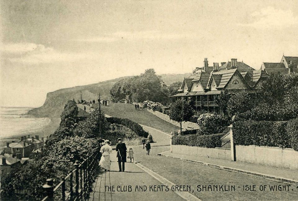 CllrMikeBeston's tweet photo. John Keats was an English poet who died at the age of 25. He stayed on the IOW during 1817-19, residing in 'Eglantine Cottage' in Shanklin. He wrote in a letter to his friend, playwright John Hamilton Reynolds, referring to the area that would later be called Keats Green. #Keats https://t.co/ZZe5nTMDbk