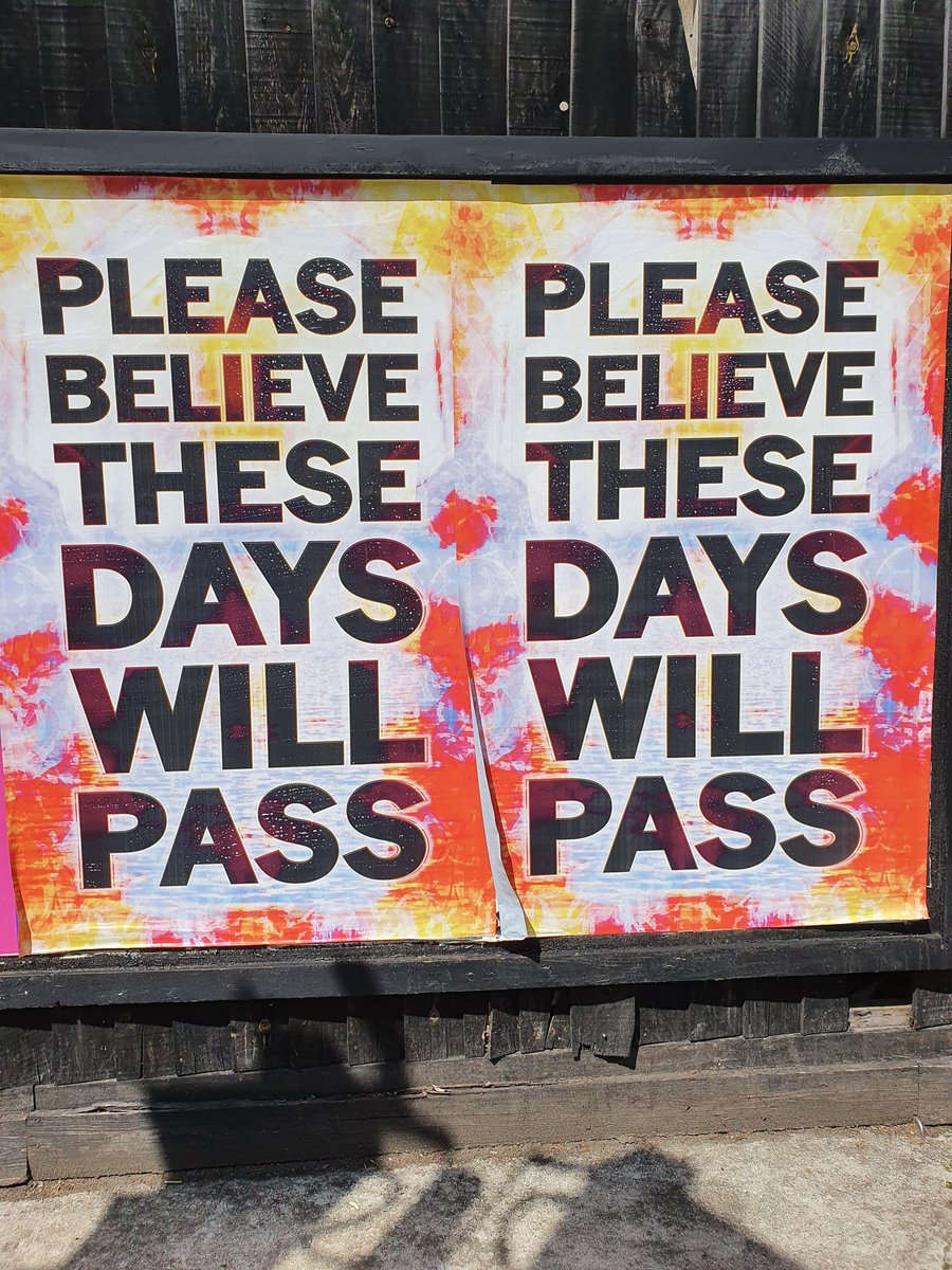 PhysiofitClare's tweet photo. Street art, rainbows and sunshine helping put a spring in the weekend shift.
#communitycovidresponse #homefirst #3bcis #COVID__19 #handf
#hammersmith #waterlooeast #streetart https://t.co/VqNY8D9XRr