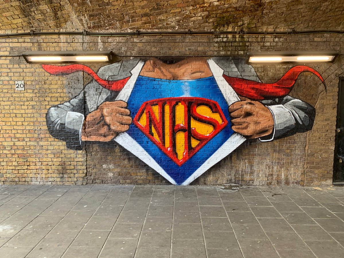 PhysiofitClare's tweet photo. Street art, rainbows and sunshine helping put a spring in the weekend shift.
#communitycovidresponse #homefirst #3bcis #COVID__19 #handf
#hammersmith #waterlooeast #streetart https://t.co/VqNY8D9XRr