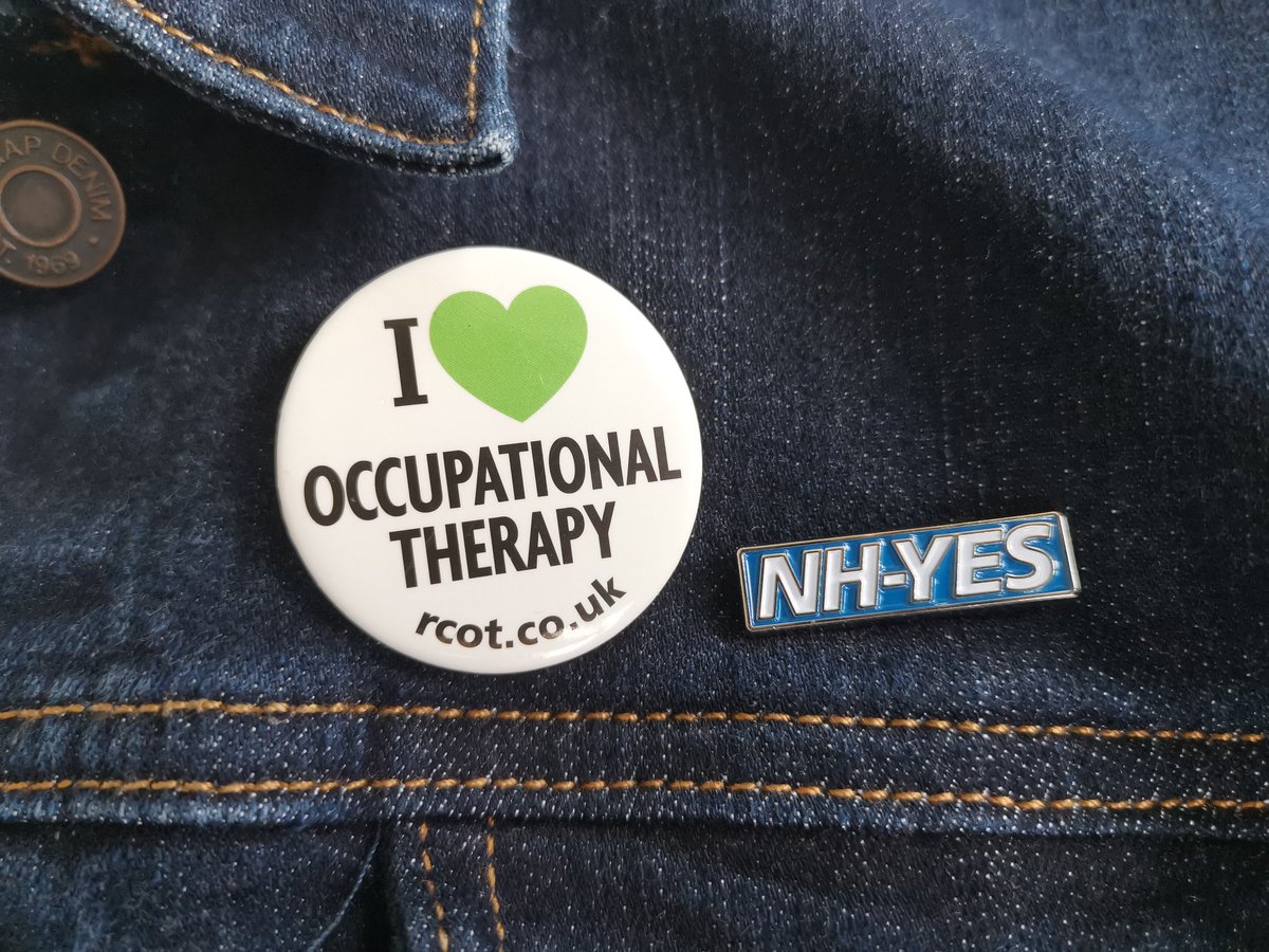 Leah_HollowayOT's tweet photo. Upgraded my jacket ππ #nhyes https://t.co/dxVVOVM8Dt