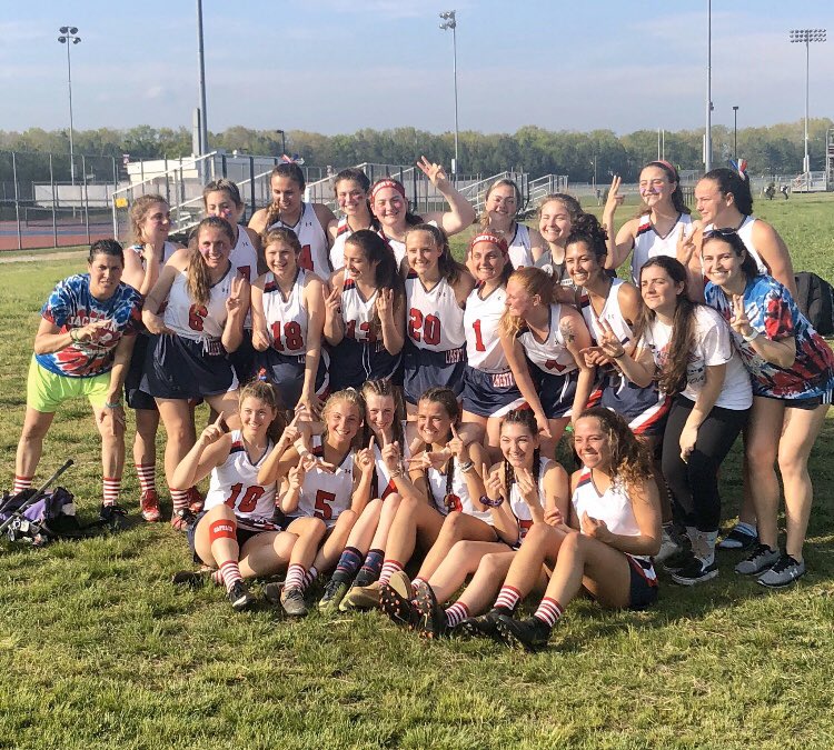 emily_hagberg's tweet photo. One year ago today:( missing my team #bsouthchamps @LibGirlsLax https://t.co/4dPP465uJd