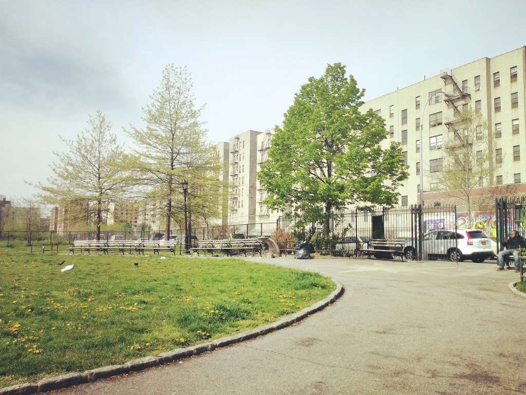BPGibson2025's tweet image. Blessed Saturday Folks! Today the City has selected parks and open spaces for recreation in our City. In our community, Grant Park is OPEN this weekend! Grant Avenue &amp;amp; Morris Avenue bet. 169th &amp;amp; 170th Street! #Concourse #Bronx Be safe, practice social distancing and be healthy.