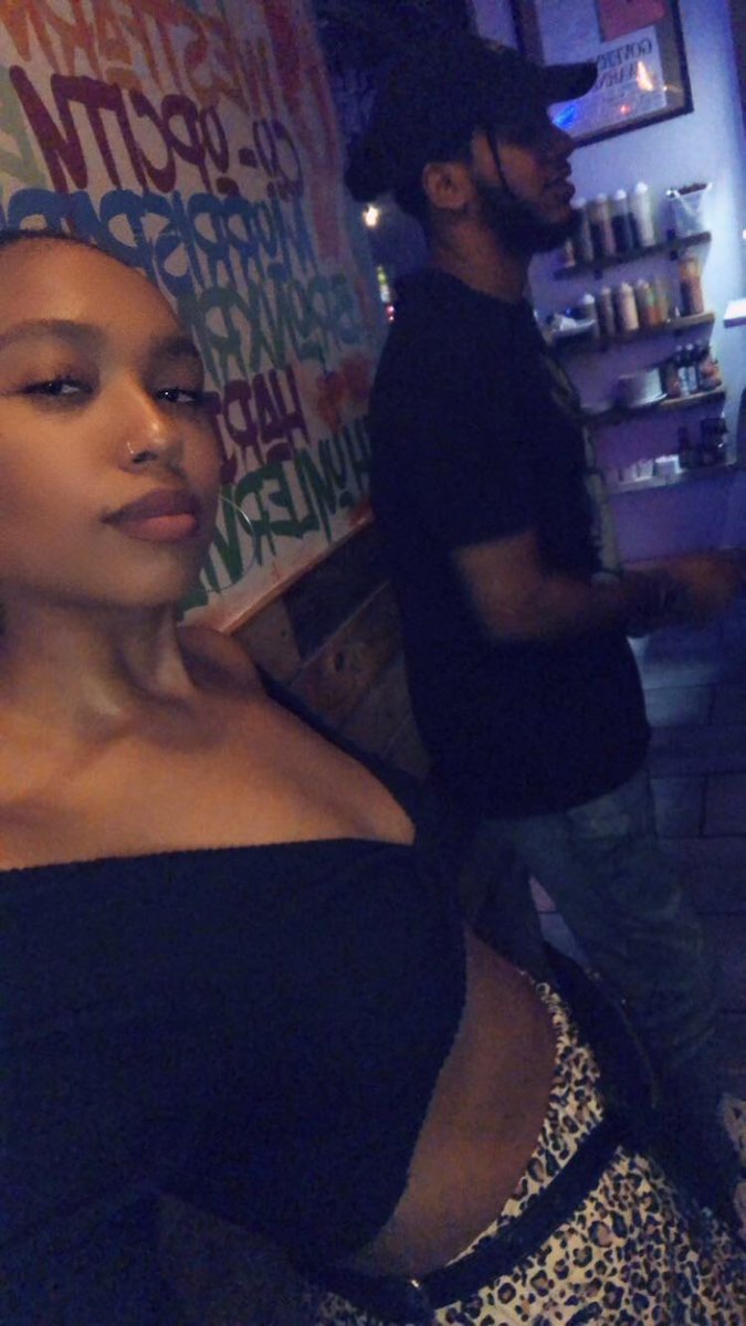 bizmacthe3rd's tweet photo. I really lost my best friend 💔..
#JusticeForAmber #SaveARose #BlackMamasMatter #BlackLivesMatter https://t.co/s5ogKbNMkc