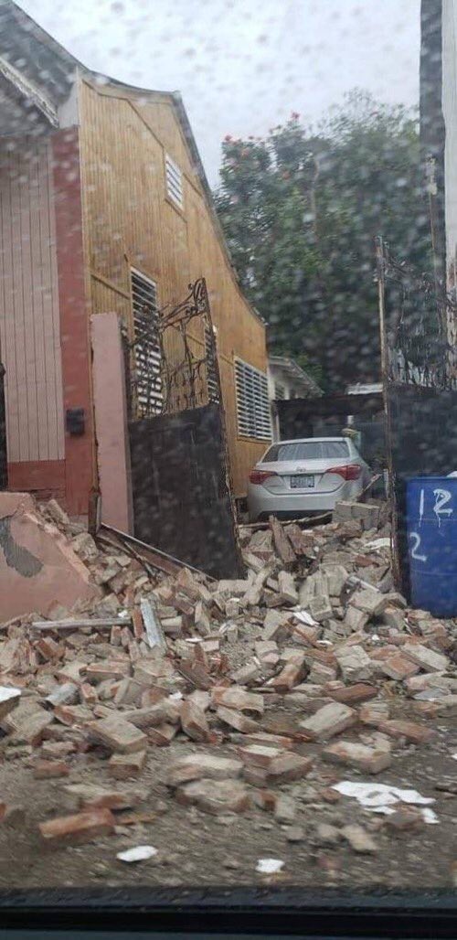 RCR750's tweet photo. Daños materiales deja sismo registrado esta mañana en Puerto Rico, los más afectados al sur de la isla. https://t.co/anyfCObo0f