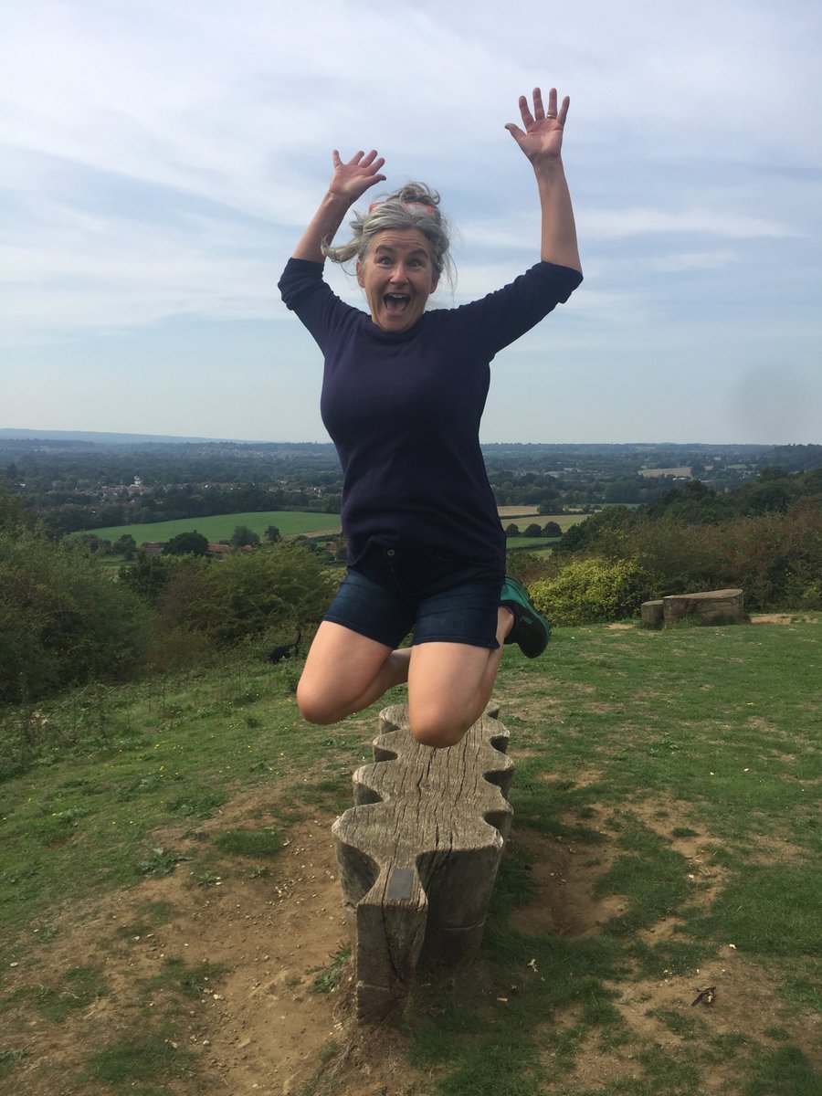 royahamid's tweet photo. Everyday is #SurreyDay             I 💕 these hills https://t.co/Si11WiFGuD https://t.co/XNtP16hcJt