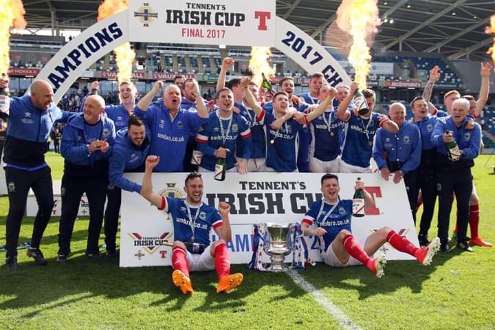OfficialBlues's tweet photo. FT Linfield 3-0 Coleraine. The Blues add the Irish Cup to the Gibson Cup and County Antrim Shield. What a season! ππ
#AsLive #WaterworthWeek #AW7 https://t.co/zmCYzMqwG3