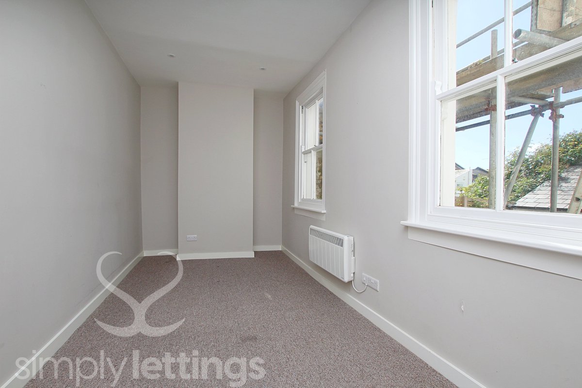 simplylett's tweet photo. #ToLet A modern self contained studio #Flat situated in the popular "Clifton Conservation" area of #Brighton https://t.co/H3Zc1AjUQz £650PCM! Get in touch to receive a video tour! #Lettings #Property #Hove #SimplyLettings https://t.co/4WNIQzX3bm
