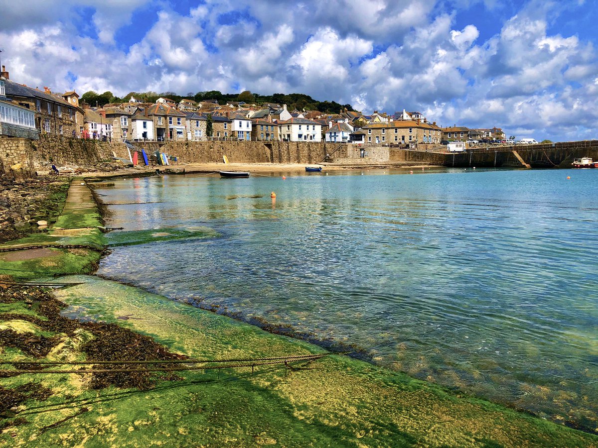 Another beautiful day in Mousehole 🌞 #StaySafeStayConnected #lovewhereyoulive <a href="/BBCWthrWatchers/">BBC Weather Watchers</a> <a href="/bbcweather/">BBC Weather</a> <a href="/itvweather/">ITV Weather</a> <a href="/penleelifeboat/">RNLI Penlee Lifeboat</a> @realcornishcrab <a href="/pride_ocean/">Ocean Pride Project</a> <a href="/TourPenzance/">Tour Guide/Stadtführung Penzance</a>
