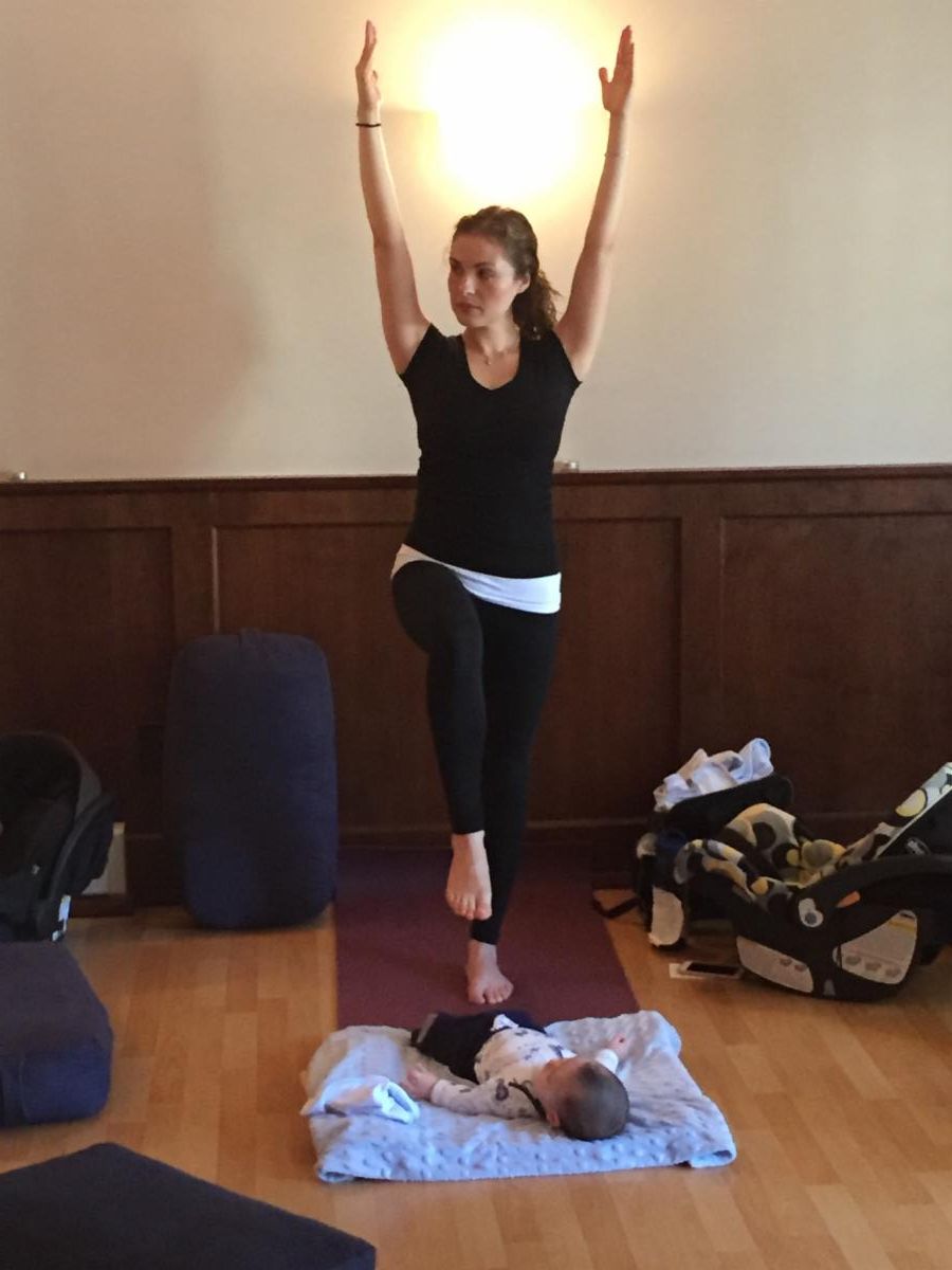 pomyoga's tweet photo. Classes for your Postpartum Life https://t.co/NSnwy7aIZh https://t.co/eJJJovbzPX