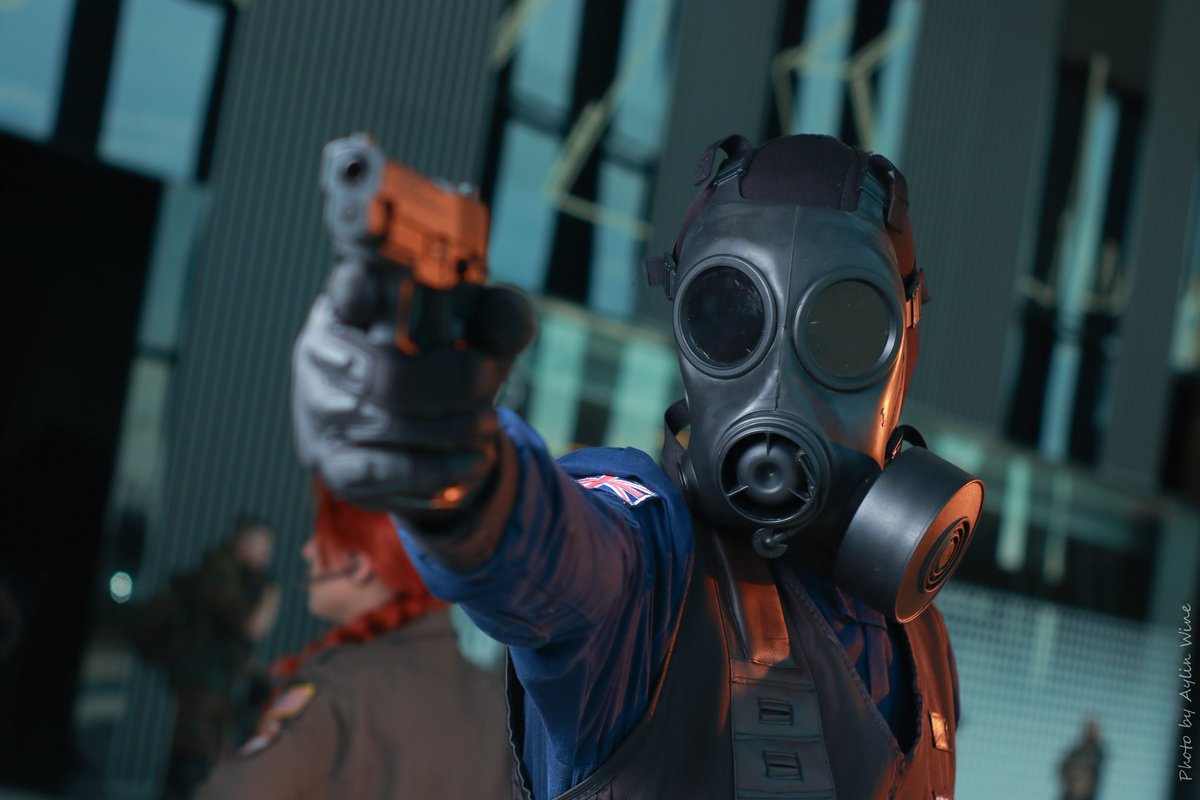 flintatch's tweet photo. You got something to say, rookie? @UbisoftSupport @Ubisoft #RainbowSix #R6community #R6S #cosplay #cosplayer #TomClancysRainbowSixSiege #Starcon2019 https://t.co/zgmyAhFXoZ