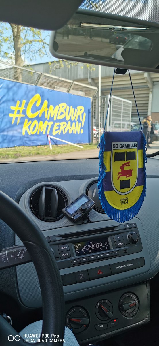 dwintrans's tweet photo. #CambuurKomtEraan 💛💙 https://t.co/ukWWrn0VAQ