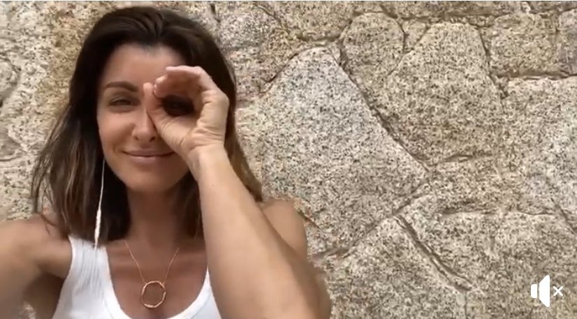 Encore un peu de patience.. Tenez bon à la maison.. C’est pour bientôt... 💪🏼💋
#restonscheznous❤️ #restonsalamaison 
#commecestbon 🔽

instagram.com/p/B_r5rn4o4uK/…