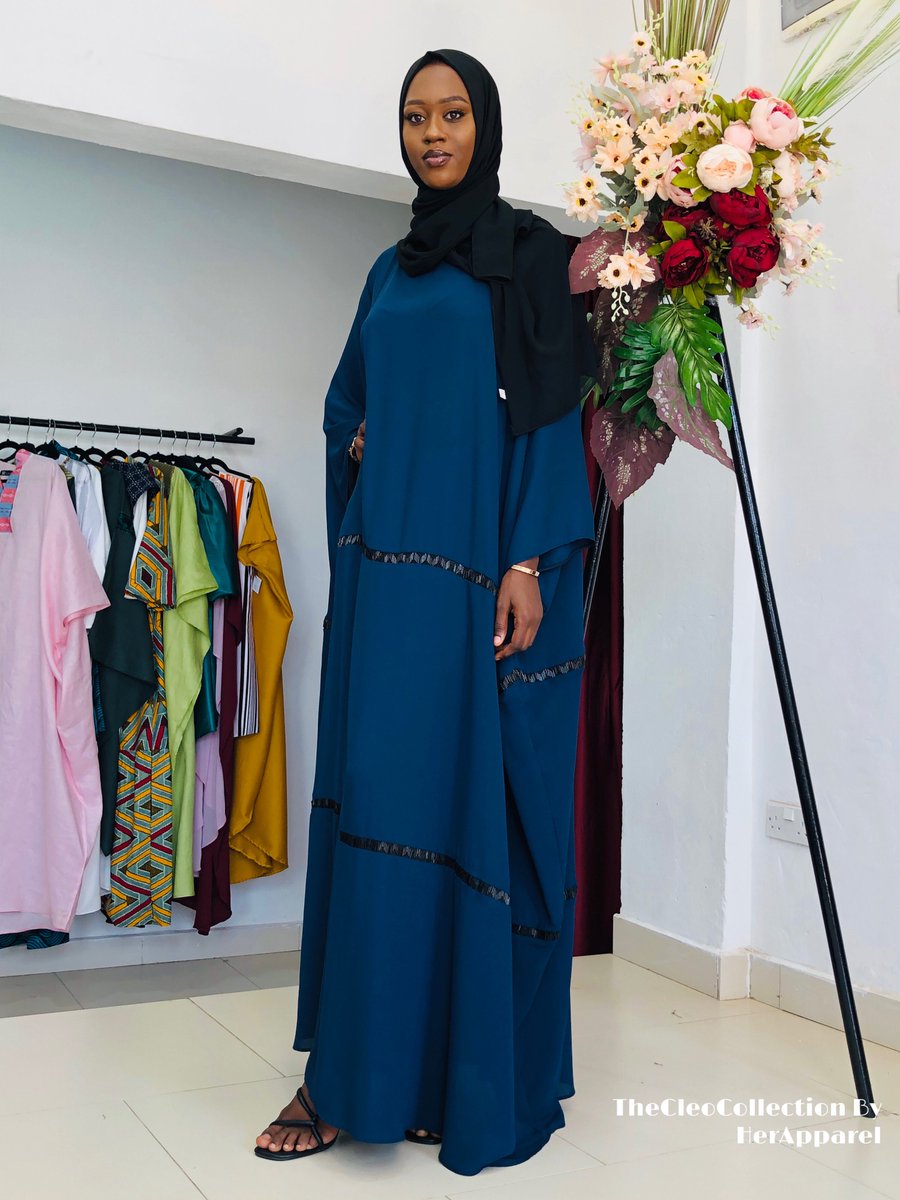HerApparel_'s tweet photo. Meet MAMJAI, a chiffon grand mbubu detailed in stripes.

#TheCleoCollectionByHerApparel 
#GetWrappedUp #Hijab
#Modesty #gambianmade 
#ChooseHerApparel #capes #hijabstyle https://t.co/GOTdr6h3hW